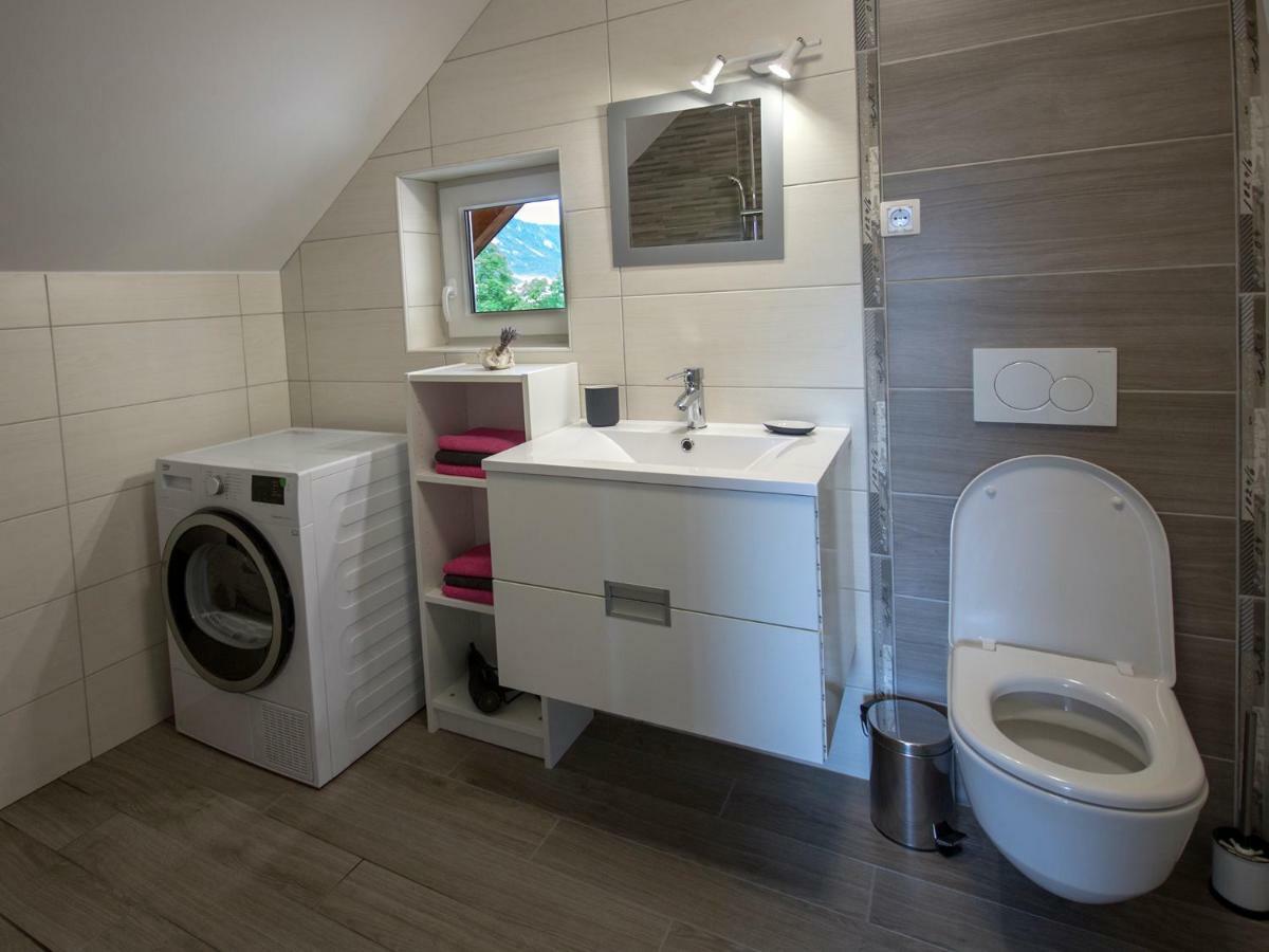 Zirovnica Apartment Marjetka מראה חיצוני תמונה