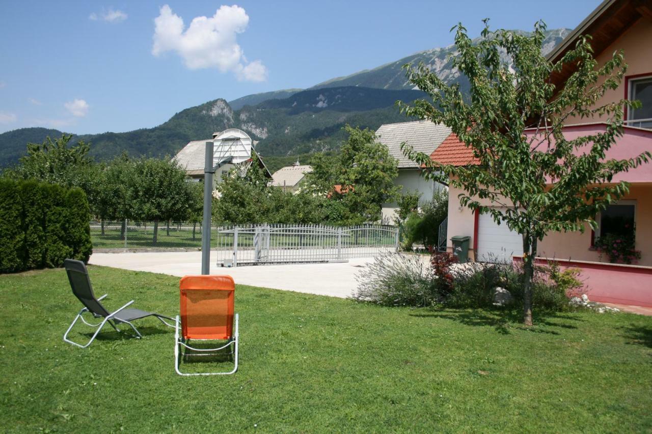 Zirovnica Apartment Marjetka מראה חיצוני תמונה
